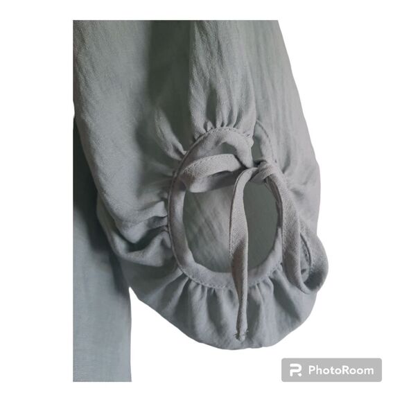 Primark Moss 6 Button Ruffle Collar 3/4 Sleeve Top - Picture 3 of 3